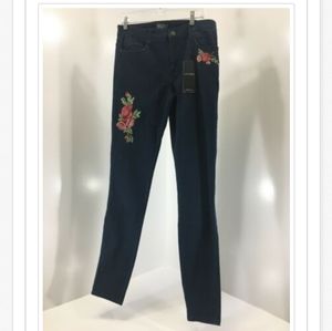 NWT Alloy Apparel Embroidered Skinny Jeans 14X37